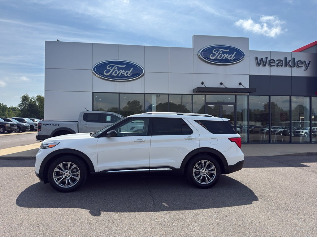 2020 Ford Explorer Limited in Star White Metallic Tri-Coat — front three-quarter view