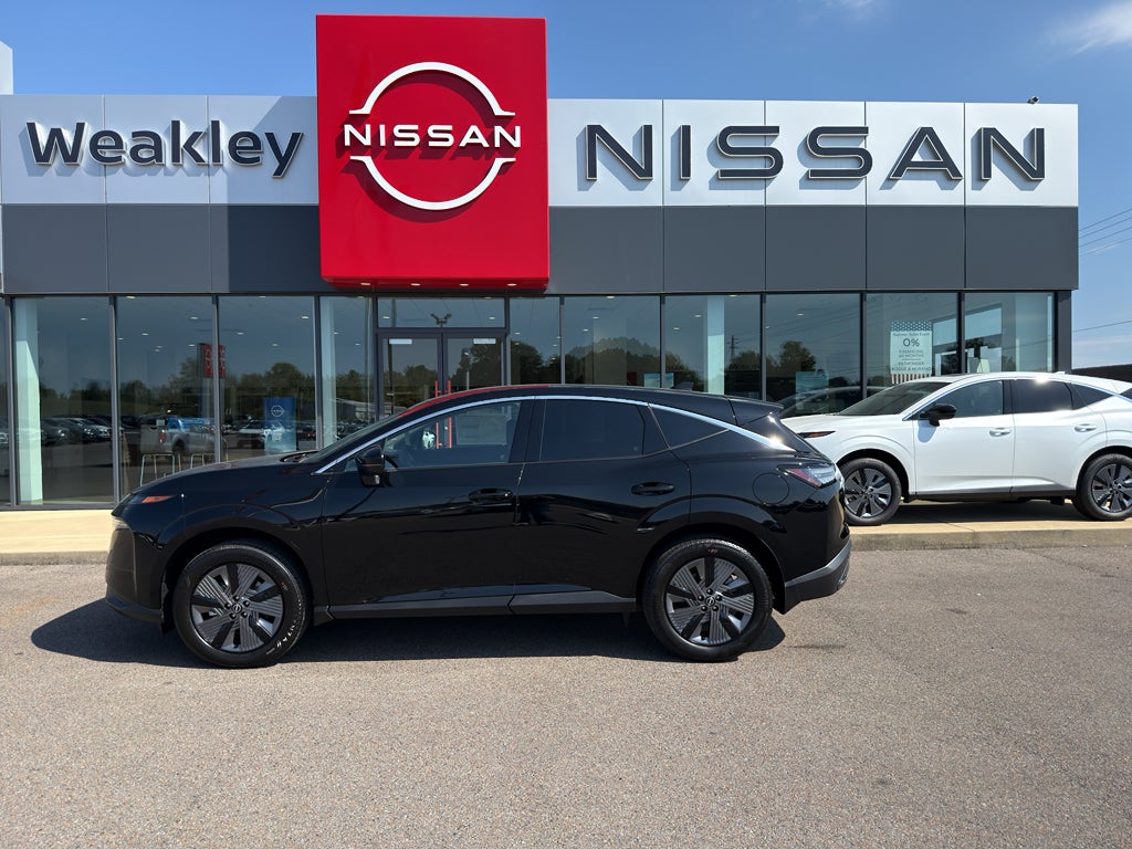 2026 Nissan Murano SL in Super Black — front three-quarter view