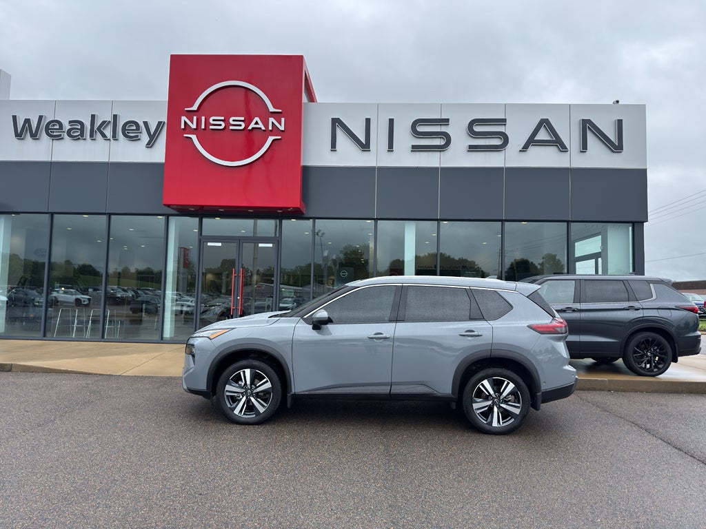 2024 Nissan Rogue SL in Gun Metallic — front three-quarter view